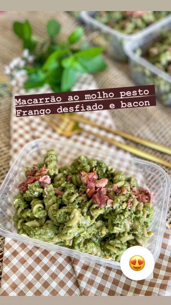 Tati Congelados Saudáveis Macarrão ao molho pesto frango desfiado e